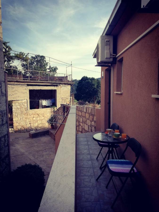 Apartments Luza Lastovo Екстериор снимка
